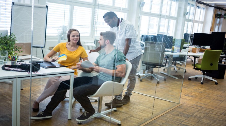 How Digital Marketing is Changing Consumer Behavior – Exploring the impact of social media, AI, and personalization.